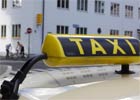 Nowe taksówki na warszawskim lotnisku