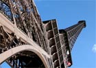 Francja: 85 tys. euro za kawałek wieży Eiffla