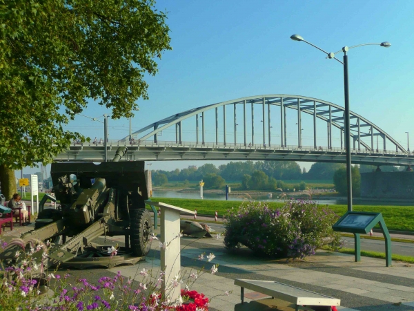 Zdjęcie z Holandii - Slynny most w Arnhem