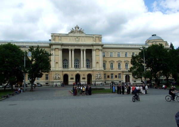 Zdjęcie z Ukrainy - uniwersytet