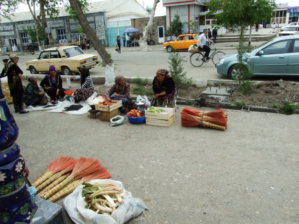 Zdjęcie z Uzbekistanu - uliczny bazar