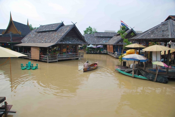 Zdjęcie z Tajlandii - Plywajacy Targ w Pattaya