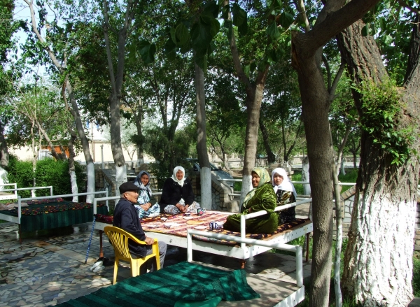 Zdjęcie z Uzbekistanu - odpoczynek w czajchanie