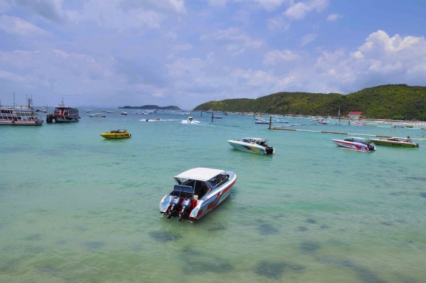 Zdjęcie z Tajlandii - Port na Koh Larn