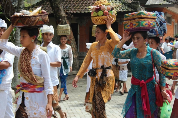 Zdjęcie z Indonezji - Składanie ofiar