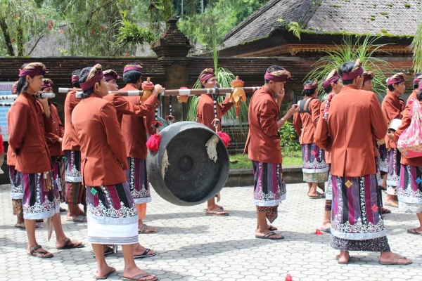 Zdjęcie z Indonezji - Religijne ceremonie 