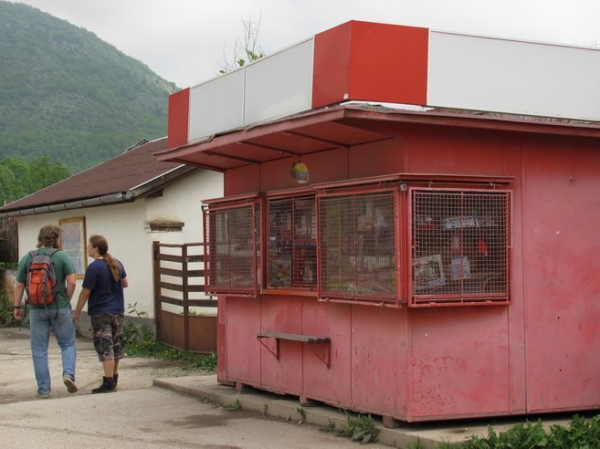 Zdjęcie ze Słowacji - Plesivec - kiosk.