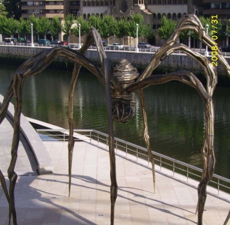Zdjęcie z Hiszpanii - Muzeum Guggenheima-Bilbao