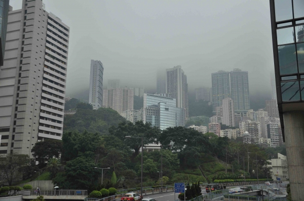 Zdjęcie z Chińskiej Republiki Ludowej - HK skryty w chmurach