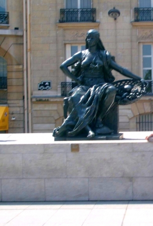 Zdjęcie z Francji - Przed Musee d