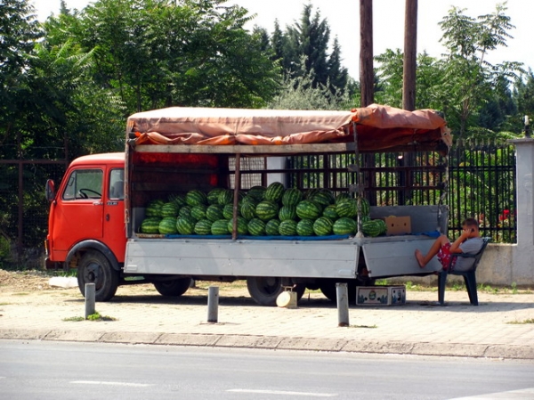 Zdjęcie z Macedonii - Sklepik z arbuzami.