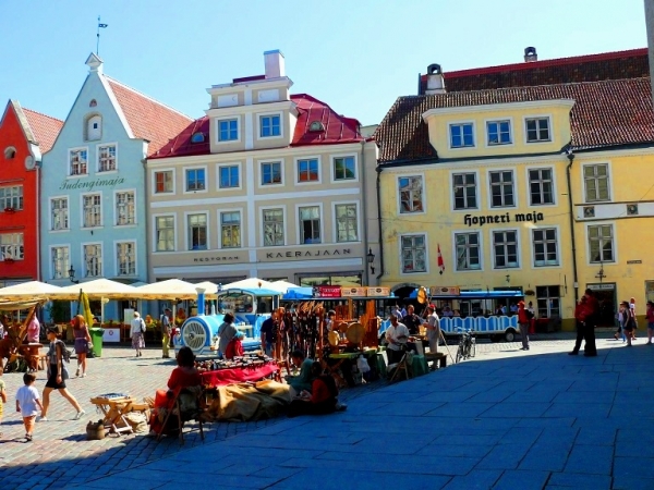 Zdjęcie z Estonii - Plac Ratuszowy