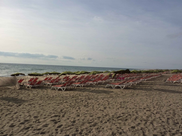 Zdjęcie z Hiszpanii - Plaża w Playa del Ingles - bladym świtem.