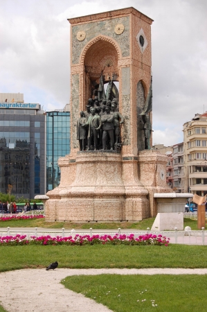 Zdjęcie z Turcji - Taksim Meydani