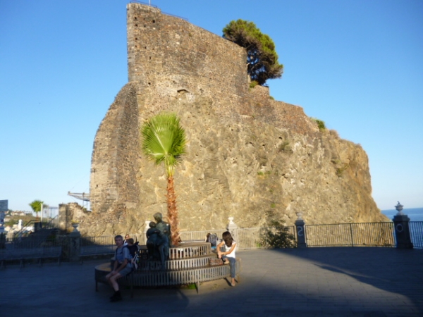 Zdjęcie z Włoch - Aci Castello
