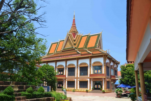 Zdjęcie z Kambodży - Budynek klasztoru na terenie swiatyni Wat Prom Rath