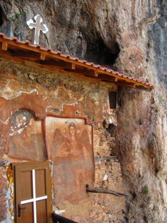Zdjęcie z Macedonii - Radożda - skalna cerkiew.
