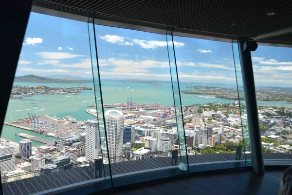Zdjęcie z Nowej Zelandii - Taras widokiwy na wiezy Sky Tower