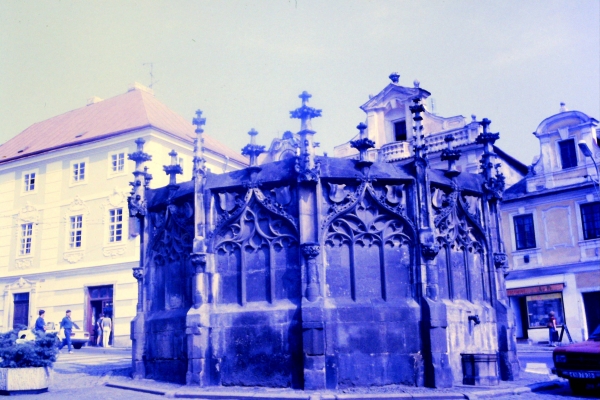 Zdjęcie z Czech - gotycka studnia