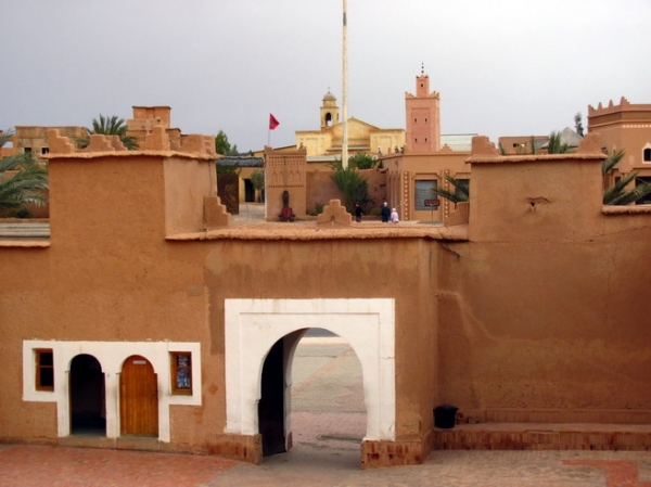 Zdjęcie z Maroka - Kasba Taourirt - brama główna.