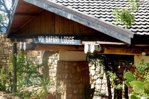 Zdjęcie z Kenii - nasza pierwsza Lodge w VOI; przerwa obiadowo-sjestowa:)