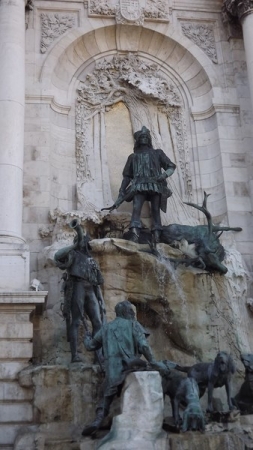 Zdjęcie z Węgier - Fontanna (studnia) króla Macieja