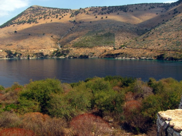Zdjęcie z Albanii - Porto Palermo - twierdza.