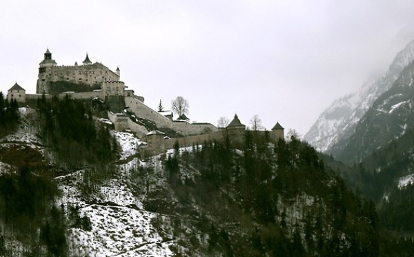 Zdjęcie z Austrii - Zamek Hohenwerfe, na południe od Salzburga, 