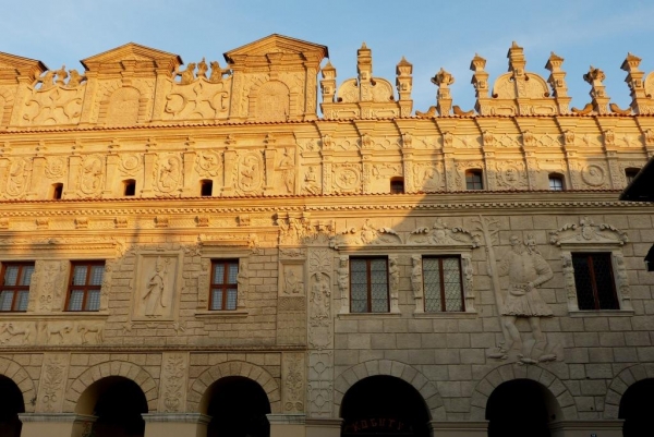 Zdjęcie z Polski - elewacja główna Kamienic Przybyłów