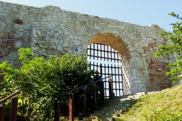 Zdjęcie z Polski - idziemy do ruin zamku Kazimierza Wlk