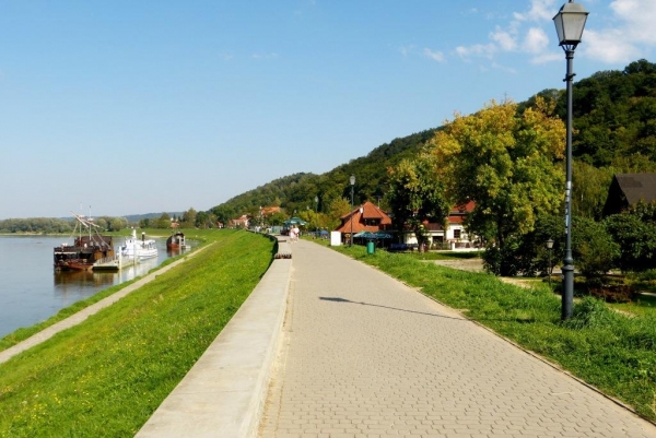 Zdjęcie z Polski - spacer bulwarem nadwiślańskim
