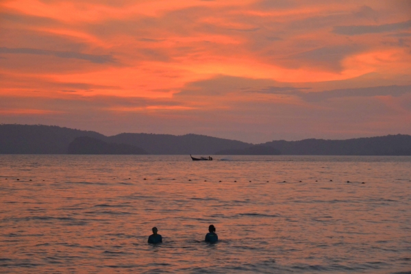 Zdjęcie z Tajlandii - Pierwszy zachod slonca w Ao Nang