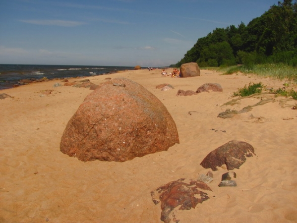 Zdjęcie z Łotwy - Laucu Akmeni - plaża.