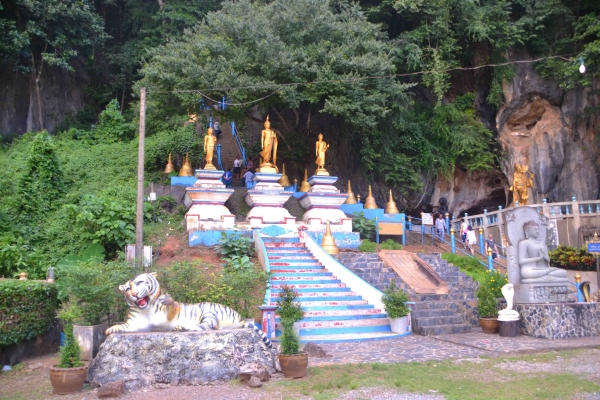 Zdjęcie z Tajlandii - Kompleks swiatyn Wat Tham Suea