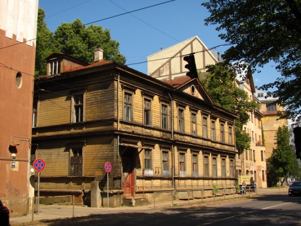 Zdjęcie z Łotwy - Ryga - dzielnica mieszkalna.