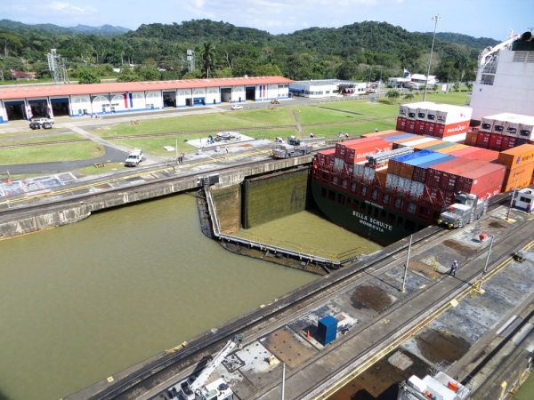 Zdjęcie z Panamy - PANAMA CANAL