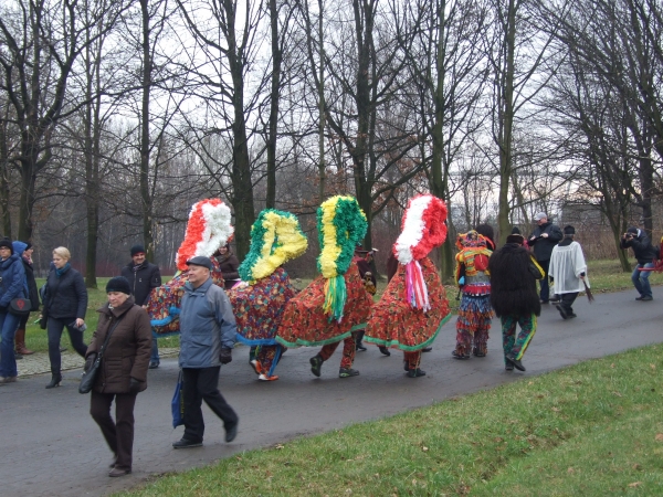 Zdjęcie z Polski - w potężnych kapeluszach