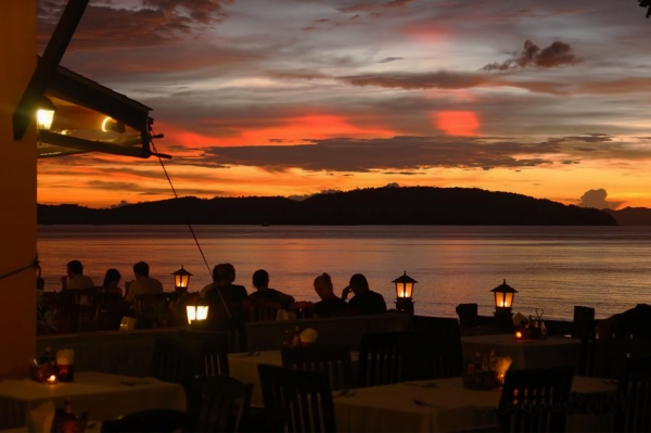 Zdjęcie z Tajlandii - Kolacja w jednej z restauracji na plazy w Ao Nang