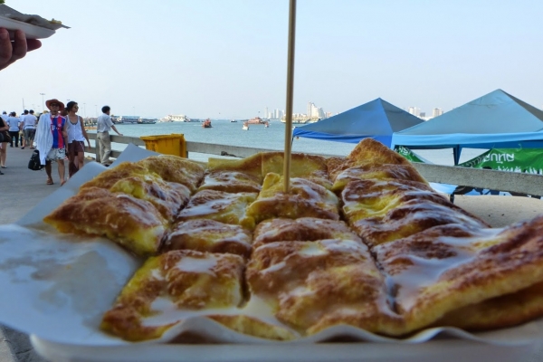 Zdjęcie z Tajlandii - Pattaya z perspektywy bananowego naleśnika wydaję się cudna:))