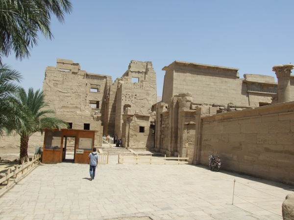 Zdjęcie z Egiptu - Medinet Habu