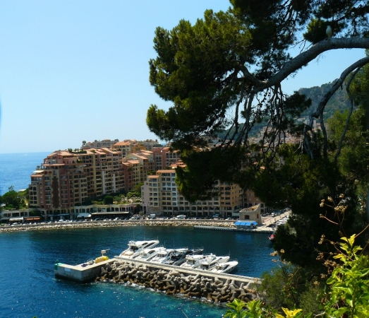 Zdjęcie z Monako - Widok na port jachtowy w dzielnicy Fontvieille