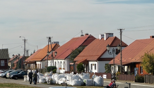 Zdjęcie z Polski - niezwykle ciekawa drewniana zabudowa tykocińskiego rynku 