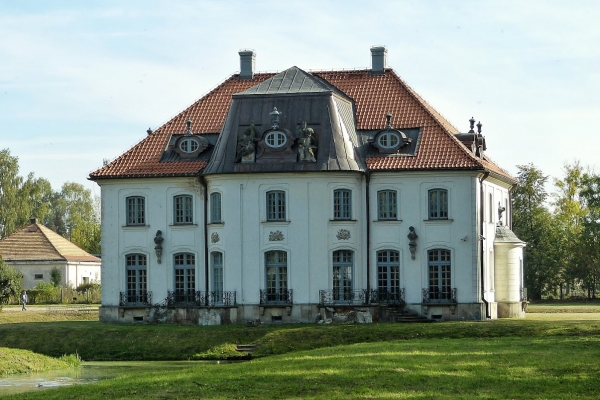 Zdjęcie z Polski - elewacja ogrodowa pałacu