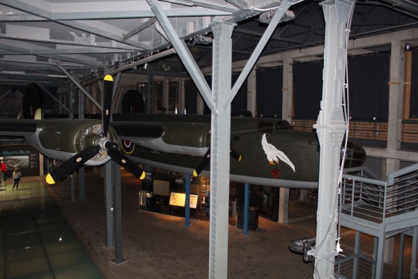 Zdjęcie z Polski - Muzeum Powstania Warszawskiego
