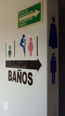 Zdjęcie z Meksyku - WC gdzies na postoju