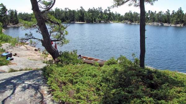 Zdjęcie z Kanady - Na biwaku na wyspie Franklin Island, Ontario