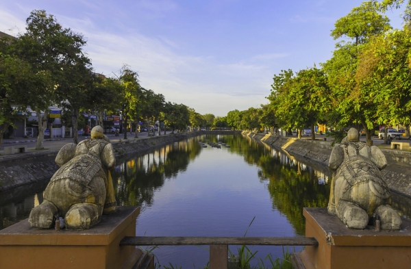 Zdjęcie z Tajlandii - Fosa wokol starego miasta Chiang Mai