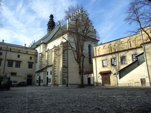 Zdjęcie z Polski - na dziedzińcu