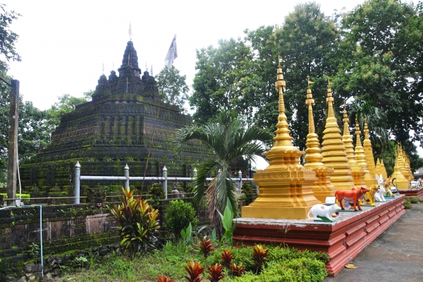 Zdjęcie z Tajlandii - Historyczna stupa swiatyni Wat Tham Pla