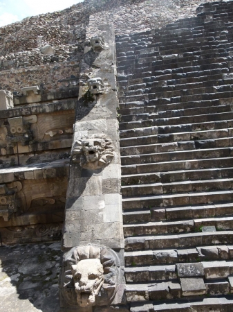 Zdjęcie z Meksyku - Teotihuacan-Swiatynia Quetzalcoatla